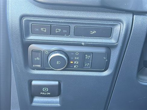 Used 2022 Ford F150 XLT w/ Equipment Group 302A High image 15