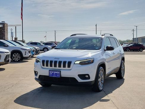 Used 2022 Jeep Cherokee Latitude Lux image 2