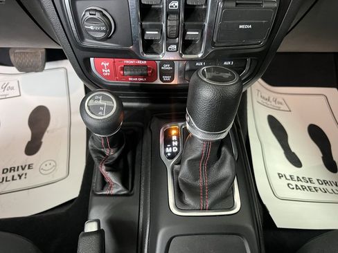 Used 2023 Jeep Wrangler Unlimited Rubicon w/ Cold Weather Group image 11