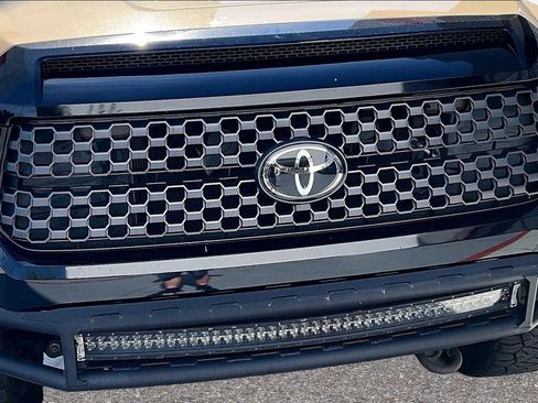 Certified 2019 Toyota Tundra SR5 w/ SR5 Upgrade Package AWD/4WD image 36