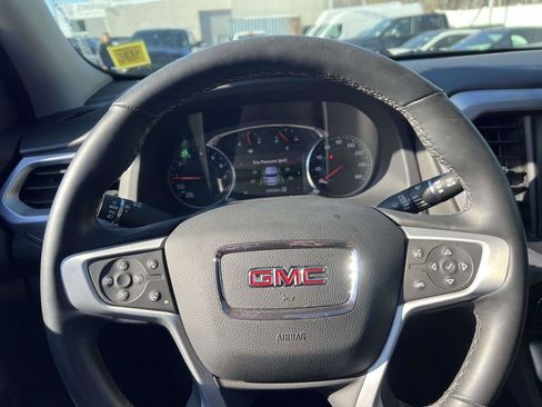 Used 2023 GMC Acadia SLT w/ Preferred Package image 36
