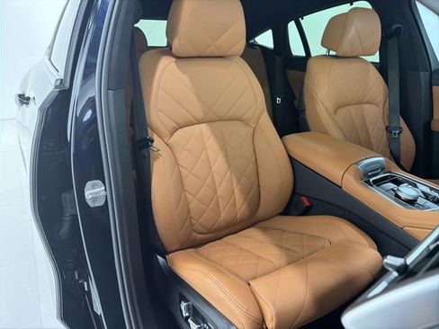 Certified 2025 BMW X6 M60i AWD/4WD image 19