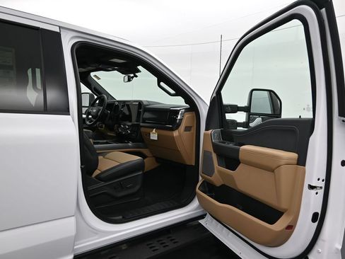 New 2026 Ford F250 Lariat w/ Tremor Off-Road Package AWD/4WD image 15