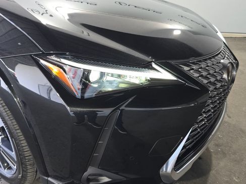 New 2026 Lexus UX 300h FWD image 5