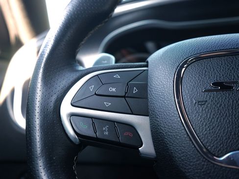 Used 2016 Dodge Charger SRT w/ Harman/Kardon Audio Group image 18