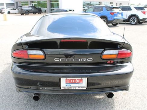 Used 2002 Chevrolet Camaro Z28 w/ Preferred Equipment Group 2 RWD image 6