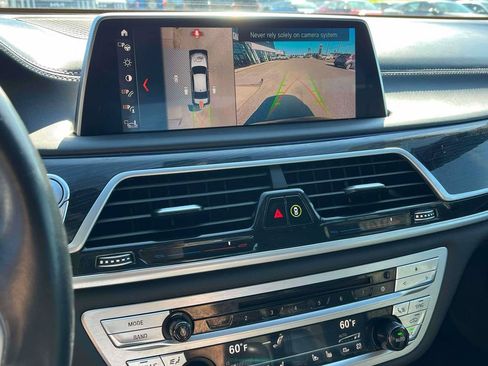 Used 2019 BMW 750i xDrive w/ Executive Package AWD/4WD image 22