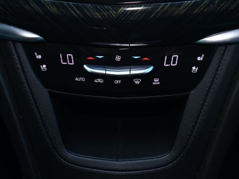 Used 2023 Cadillac XT6 Premium Luxury w/ Technology Package image 28