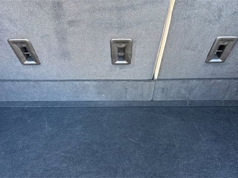 Used 2023 Buick Enclave Avenir w/ Avenir Technology Package image 17