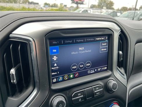 Used 2022 Chevrolet Silverado 1500 RST image 13