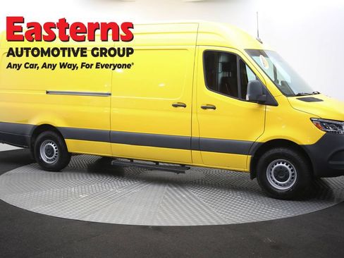 Used 2021 Mercedes-Benz Sprinter 2500 w/ Acoustic Package image 44