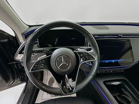 Used 2025 Mercedes-Benz E 350 4MATIC Sedan image 12