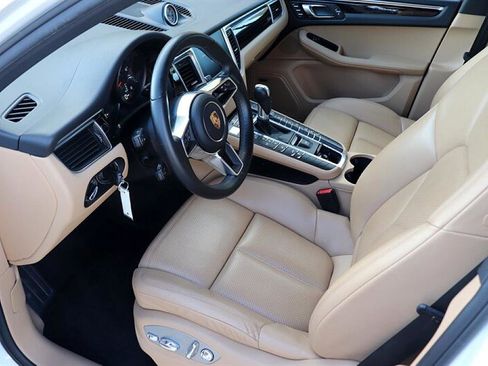 Used 2018 Porsche Macan S image 10
