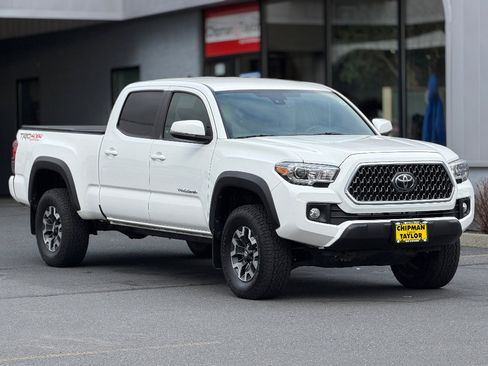 Used 2018 Toyota Tacoma TRD Off-Road w/ Technology Package image 1