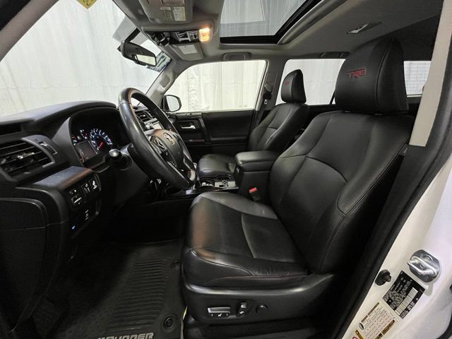 Used 2017 Toyota 4Runner TRD Off-Road Premium AWD/4WD image 9