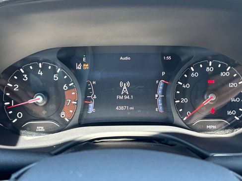 Used 2025 Jeep Compass Limited AWD/4WD image 41