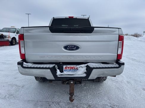 Used 2017 Ford F350 XLT image 8