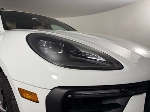 New 2025 Porsche Macan S image 15