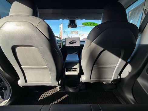 Used 2023 Tesla Model Y Long Range image 14