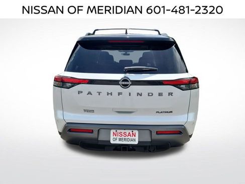 New 2026 Nissan Pathfinder Platinum w/ Lighting Package FWD image 4