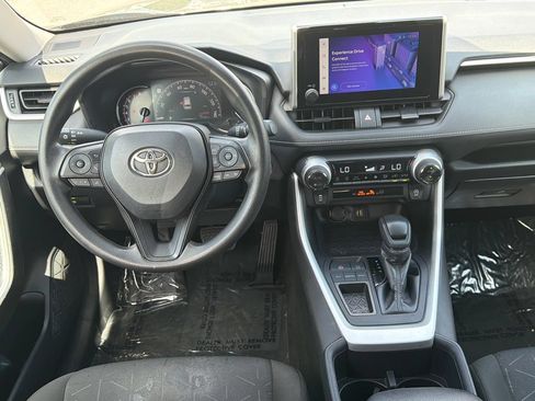 Used 2024 Toyota RAV4 XLE FWD image 24