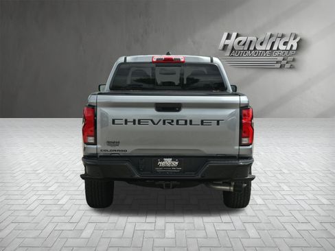 Used 2023 Chevrolet Colorado Z71 w/ Z71 Convenience Package 2 AWD/4WD image 9