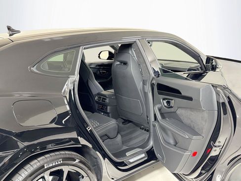 Used 2023 Lamborghini Urus S AWD/4WD image 30