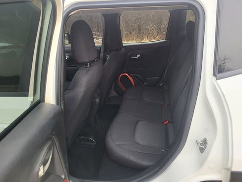 Used 2018 Jeep Renegade Sport w/ Power & Air Group image 13