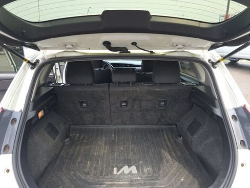 Used 2017 Toyota Corolla iM w/ All-Weather Mat Package FWD image 11