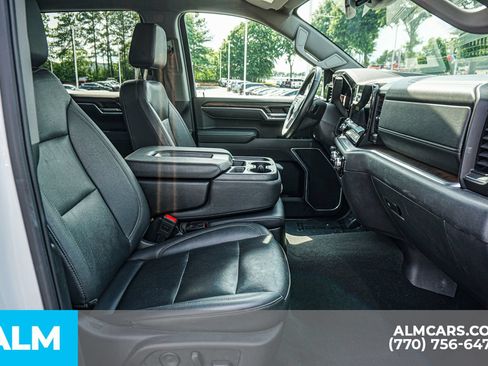 Used 2025 GMC Sierra 1500 SLT RWD image 23