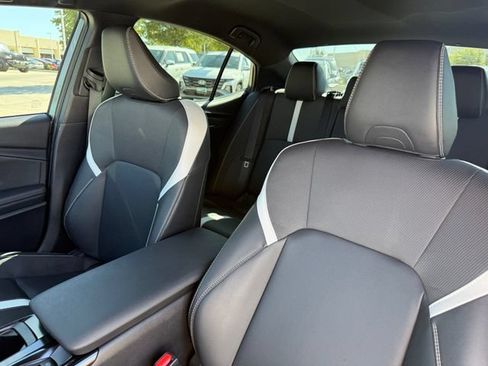 Used 2025 Toyota Camry SE w/ Convenience Package FWD image 12