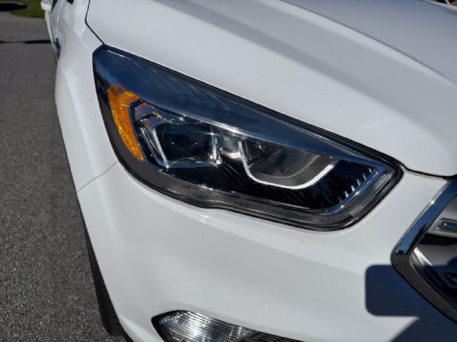 Used 2019 Ford Escape SEL AWD/4WD image 10