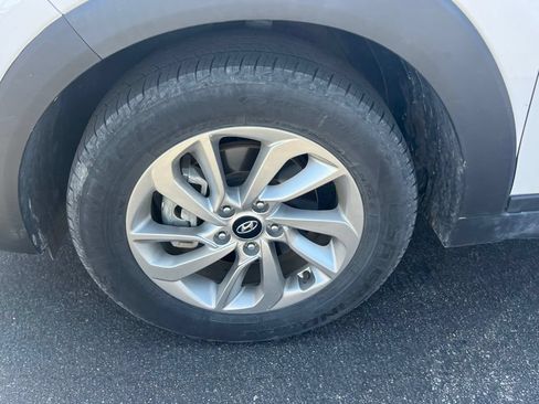 Used 2016 Hyundai Tucson SE w/ Option Group 02 FWD image 12