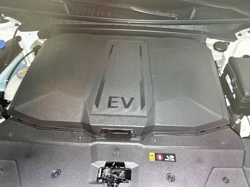 Used 2026 Hyundai Ioniq 5 SEL image 6