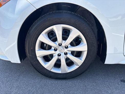 Used 2026 Toyota Corolla LE FWD image 11