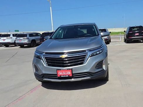 Used 2023 Chevrolet Equinox LT w/ LPO, Floor Liner Package AWD/4WD image 3