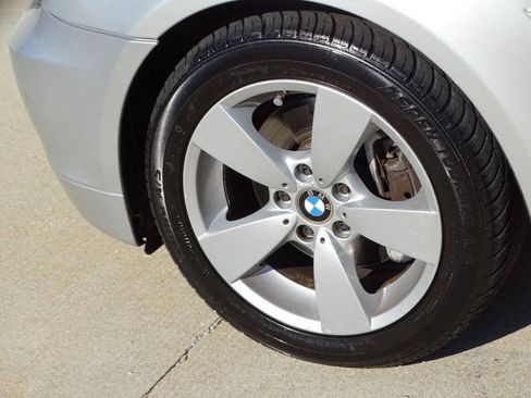 Used 2007 BMW 530xi Wagon AWD/4WD image 85