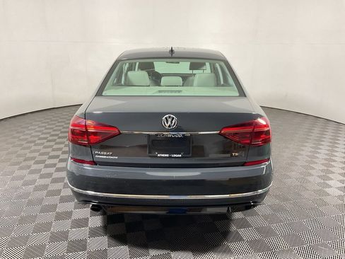 Used 2017 Volkswagen Passat 1.8T R-Line FWD image 12