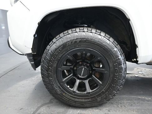 Used 2017 Toyota Tacoma SR5 image 48