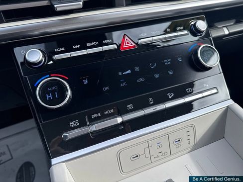 Used 2024 Hyundai Santa Fe SEL image 46