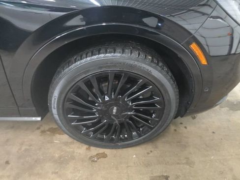 Used 2021 Lincoln Corsair Reserve w/ Equipment Group 201A image 2