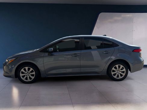 Used 2025 Toyota Corolla LE FWD image 2
