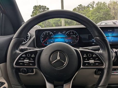 Used 2021 Mercedes-Benz GLA 250 w/ Premium Package image 21