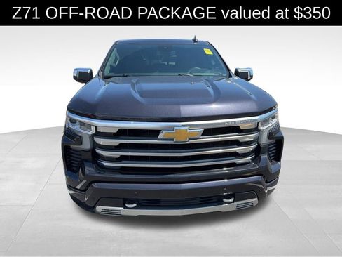 Used 2024 Chevrolet Silverado 1500 High Country w/ Z71 Off-Road Package AWD/4WD image 2