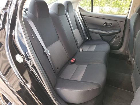 Used 2025 Nissan Sentra SV FWD image 15