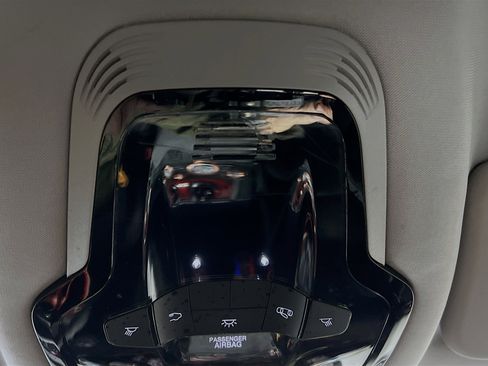 Used 2019 Alfa Romeo Giulia w/ Nero Edizione image 22