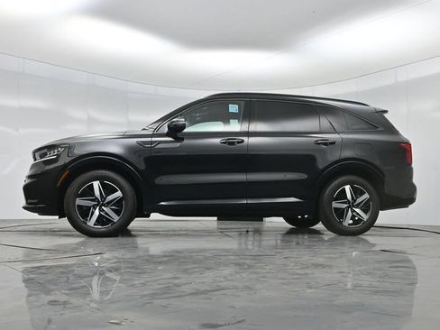 Used 2023 Kia Sorento S w/ Panoramic Sunroof Package FWD image 7