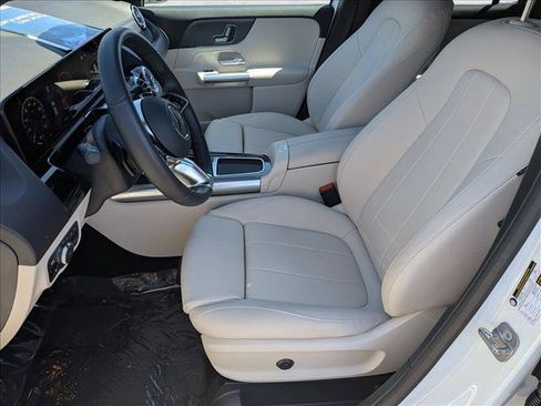 Certified 2025 Mercedes-Benz GLA 250 image 14