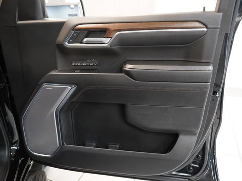 Certified 2024 Chevrolet Silverado 1500 High Country w/ High Country Premium Package AWD/4WD image 36