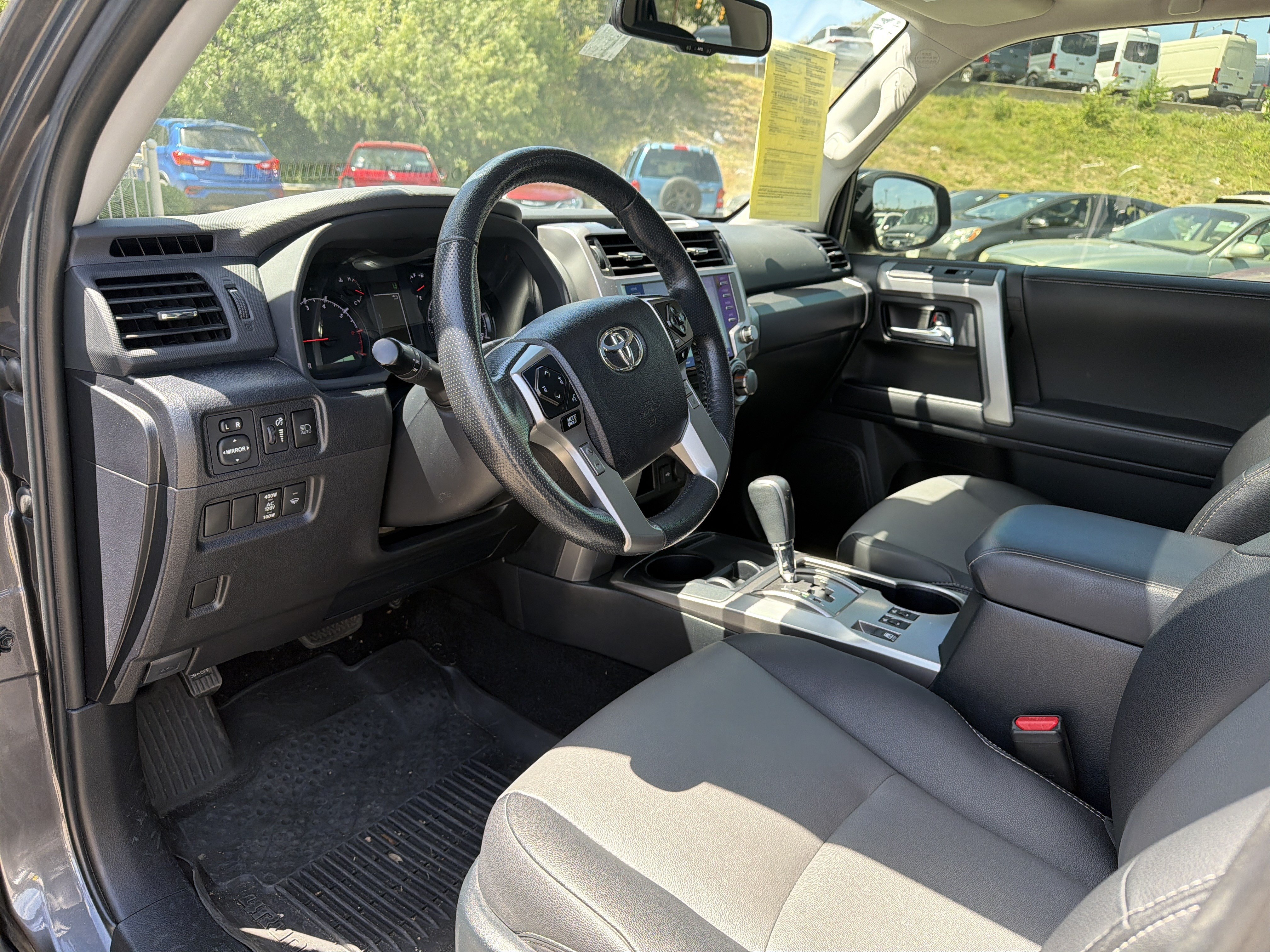 Used 2023 Toyota 4Runner SR5 Premium w/ Moonroof Package RWD image 23